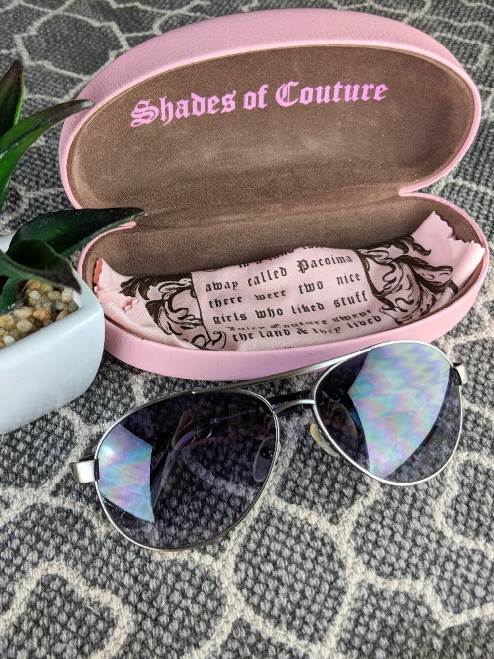 *JUICY COUTURE Aviator Sunglasses
